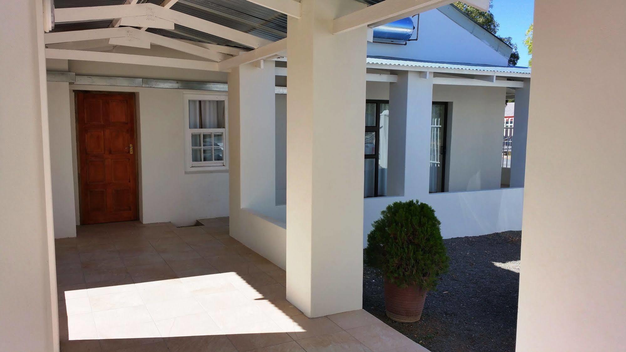 Nguni Country Lodge Middelburg  Exteriör bild