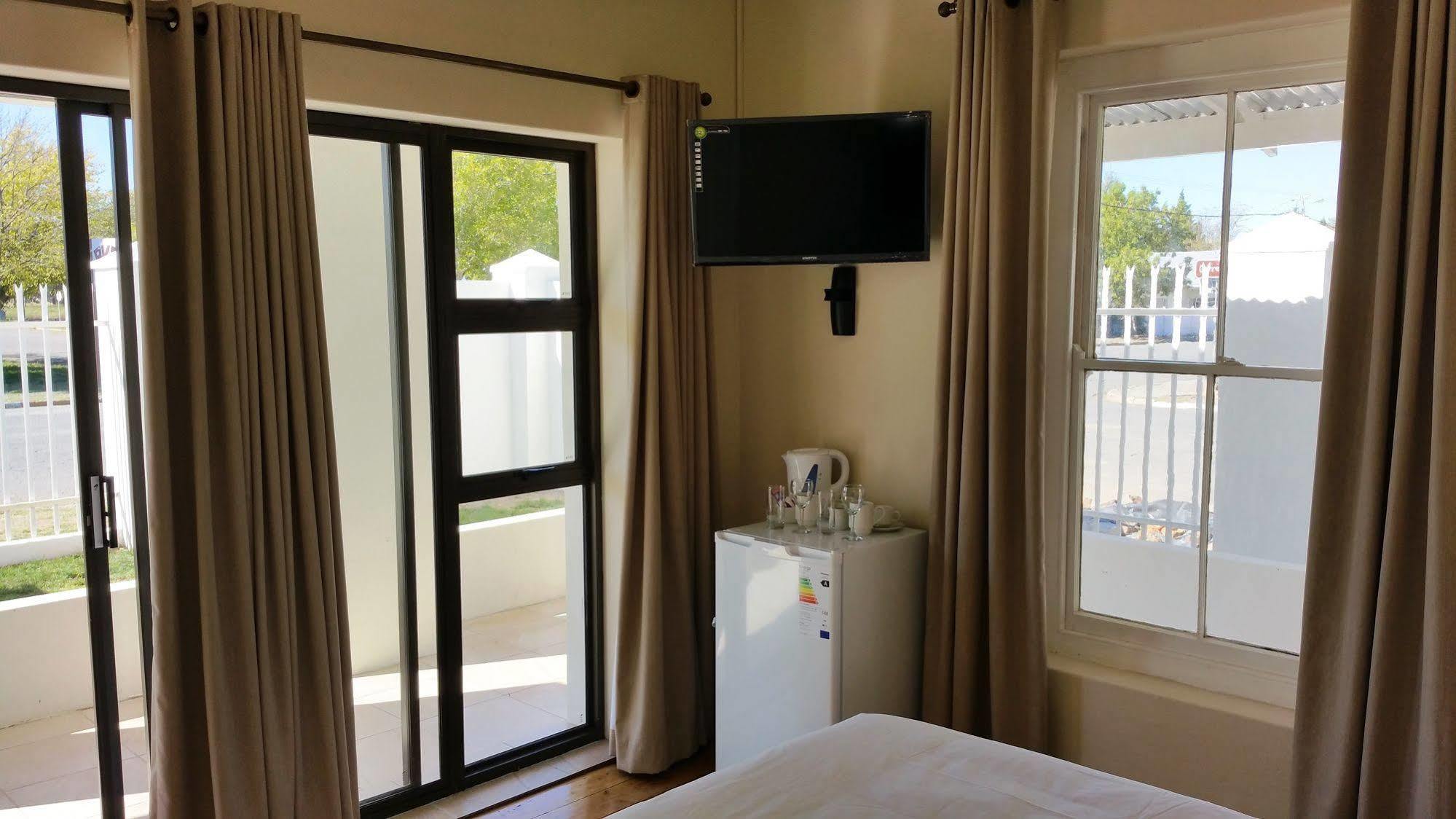 Nguni Country Lodge Middelburg  Exteriör bild